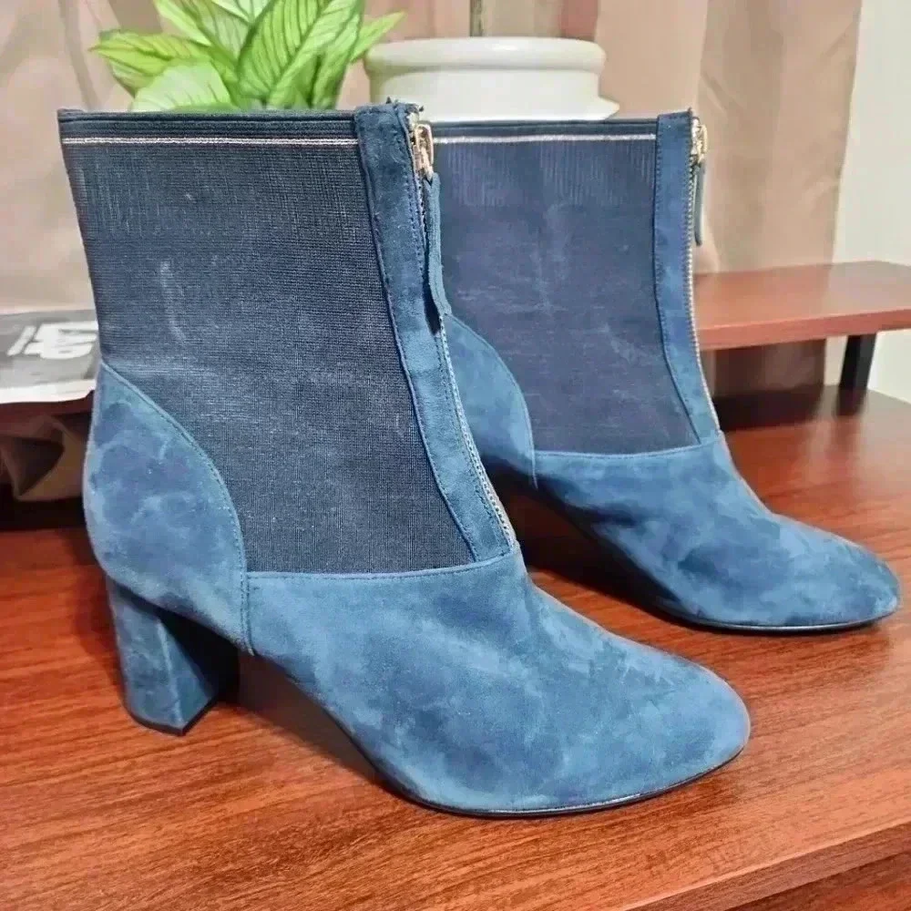 DAVID Tate Monique Navy Suede Ankle Bootie. Size 10 WW